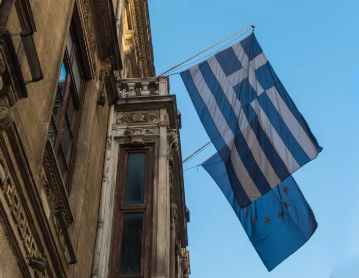Η Οικονομία των Λίγων και ο Λογαριασμός των Πολλών 