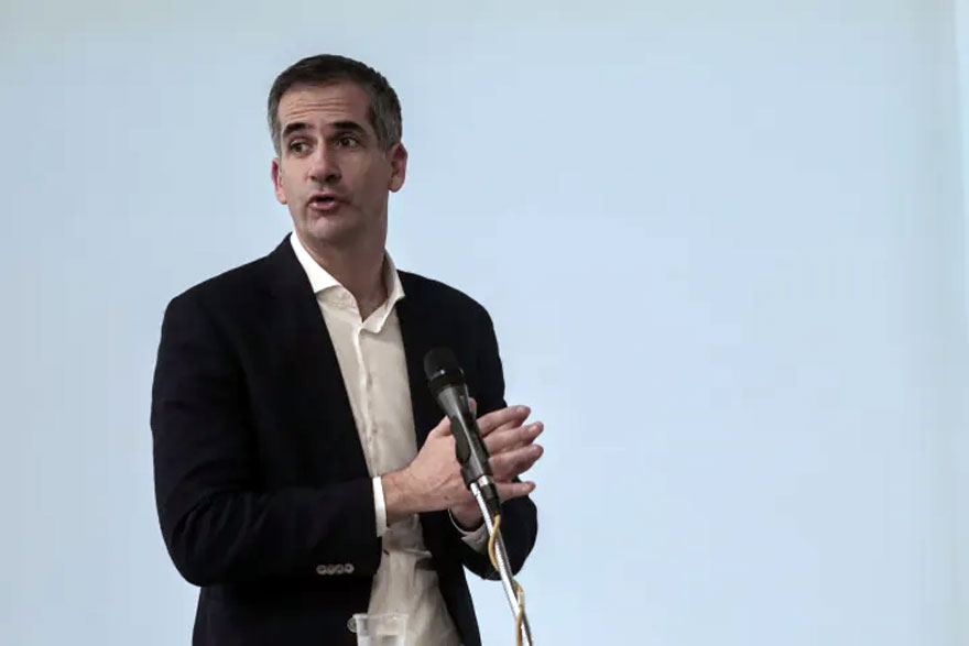 Η μεγάλη επιστροφή της κοινωνίας